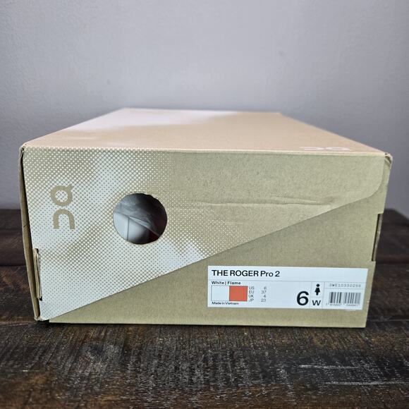 NEW On Cloud The Roger Pro 2 Womens Size 6 Court Tennis Shoes White Orange - Picture 12 of 12